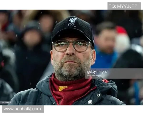 足球球星变身阿利松展现多重身份 从场上英勇守门到场外激情人生 足球球星变身阿利松展现多重身份 从场上英勇守门到场外激情人生