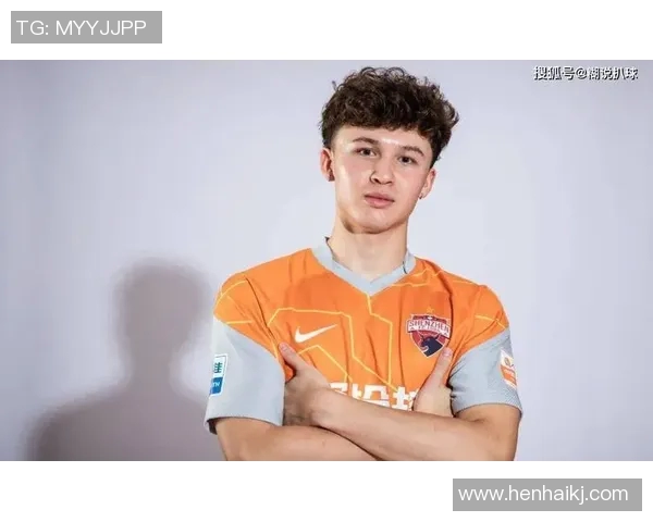 英格兰小将崭露头角未来可期 球场上演年轻力量的崛起之路