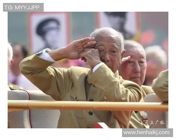 足球球星赛场比心瞬间温暖全场展现运动与真情交融魅力